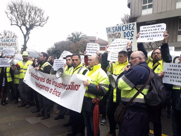 Los comités de Ence en Pontevedra se concentran hoy en Ferraz en contra de que el Gobierno no defienda la prórroga