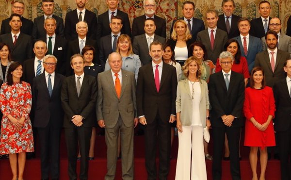 Los Reyes Felipe y Juan Carlos presiden la reunión del patronato de la Fundación Cotec