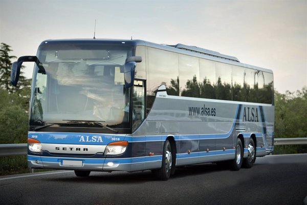 Fomento revisará todas las rutas de los autobuses de línea interurbanos del país