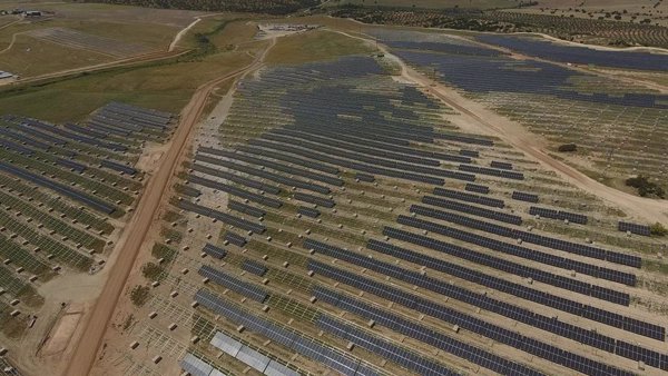 Iberdrola prevé levantar en Cuenca un 'megaproyecto' fotovoltaico de 800 MW
