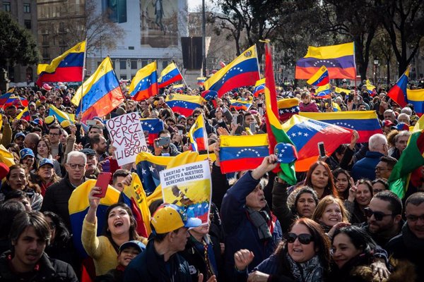 España ha concedido a más de 3.300 venezolanos el permiso de residencia por razones humanitarias en lo que va de 2019