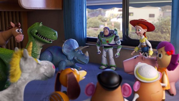 'Toy Story 4' destrona a 'Aladdín' en su estreno en los cines españoles