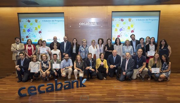 Cecabank dona 100.000 euros a quince proyectos sociales, culturales y medioambientales elegidos por sus empleados