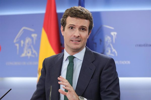Casado pide mirar al Gobierno de Andalucía 