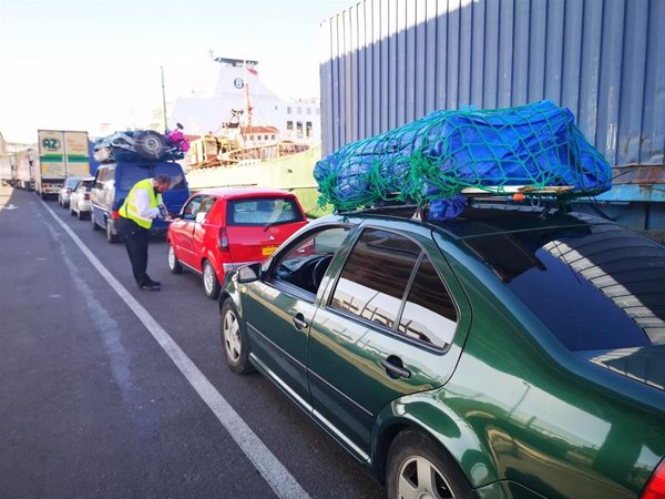 Más de 27.600 pasajeros han pasado por el Puerto de Almería en los primeros 15 días de la Operación Paso del Estrecho