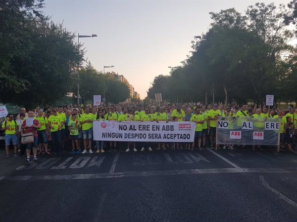 Más de 4.000 personas se manifiestan en Córdoba contra el ERE de ABB