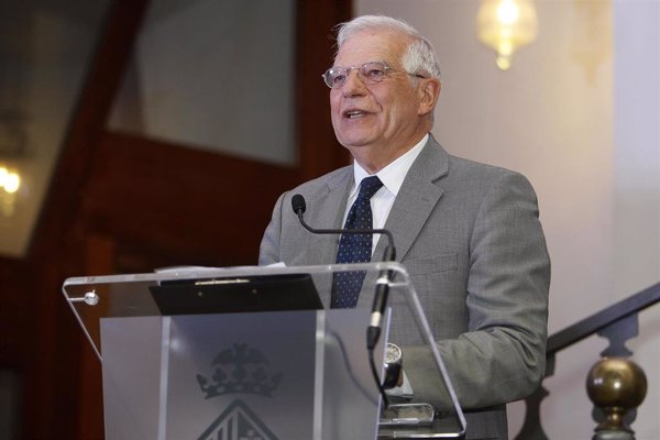 Borrell asumirá mañana la doble nacionalidad española y argentina