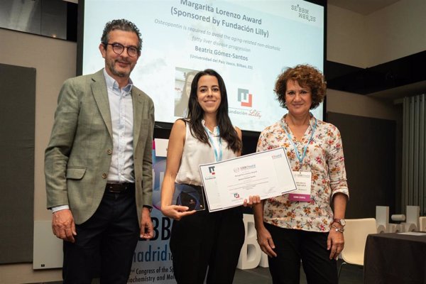 Fundación Lilly da el premio 'Margarita Lorenzo' a un estudio sobre la osteopontina frente al envejecimiento hepático