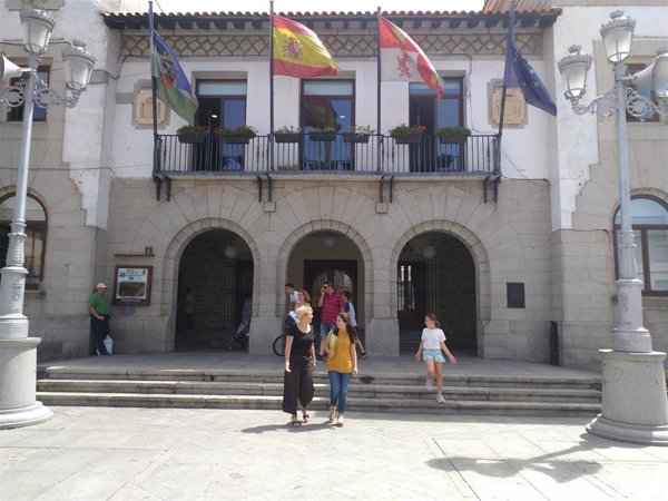 PACMA pedirá la suspensión cautelar de las becerradas de San Rafael (Segovia) por 