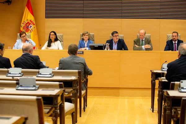Unidas Podemos pide que Carcedo y el consejero andaluz de Sanidad comparezcan en el Congreso sobre la listeriosis