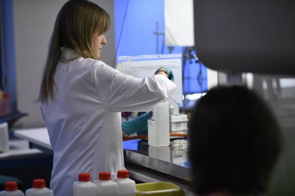 El PSOE propone la gratuidad del primer año de matrícula universitaria para las mujeres en carreras científico-técnicas