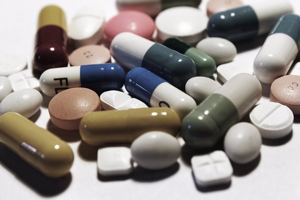 Fundación IDIS señala que la actualización de los precios de los medicamentos es una medida 