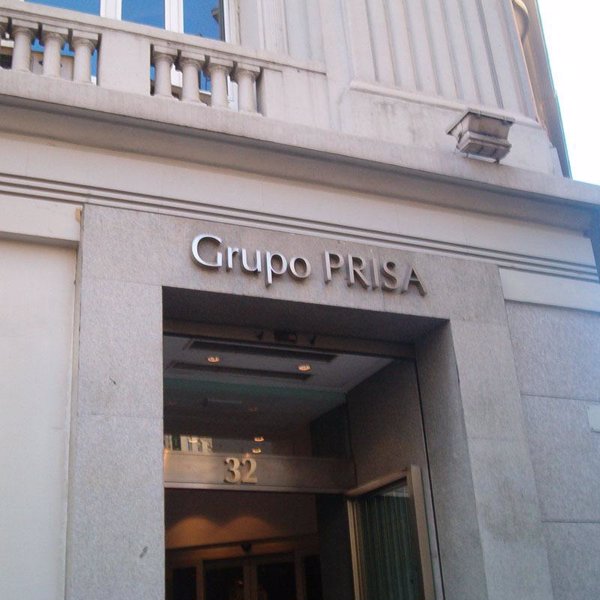 Prisa vende a la portuguesa Cofina su participación en Media Capital por 170,6 millones de euros