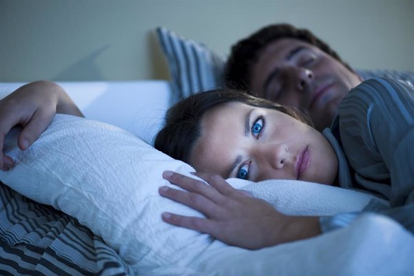La falta de sueño puede derivar en problemas de concentración, déficit de memoria y una menor agilidad mental
