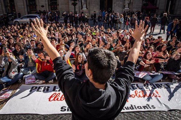 Sindicatos estudiantiles inician este miércoles tres días de huelga por la sentencia