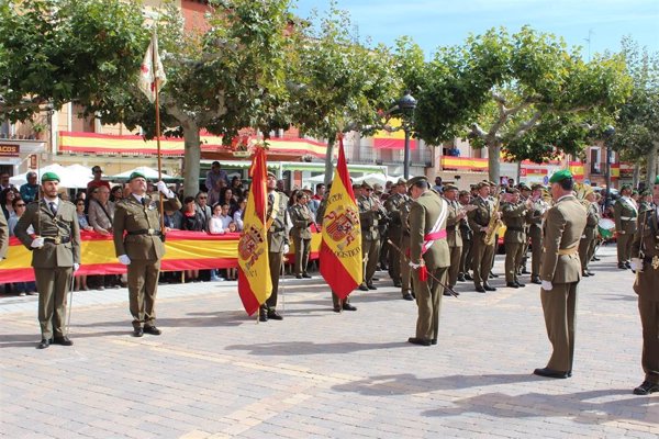Más de 500 militares y 80 civiles jurarán lealtad a la bandera española este sábado en Talarn (Lleida)
