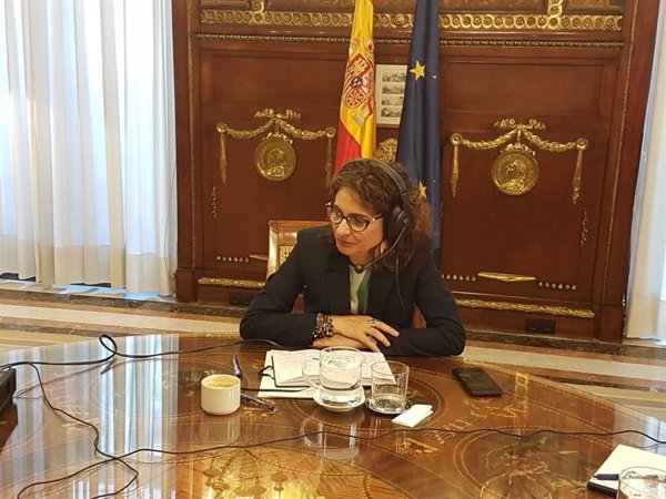 Hacienda no propone subir el IRPF porque era una medida de Podemos y cree que el déficit cerrará en el 2%