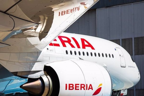 Iberia cancela 12 vuelos entre Barcelona y Madrid por la huelga general de este viernes en Cataluña