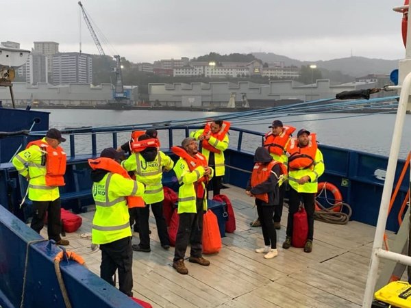 El buque 'Aita Mari' parte finalmente rumbo al Mediterráneo con ayuda humanitaria