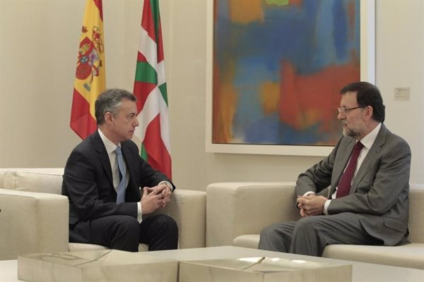 Urkullu tuvo contactos con Rajoy del 14 de marzo a 8 de abril de 2017 para que España y Francia no impidieran el desarme