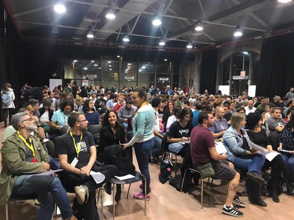 Arranca la reunión de cargos electos convocada por la CUP