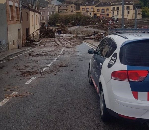 Siguen afectados por el temporal 42 tramos de carreteras en Cataluña