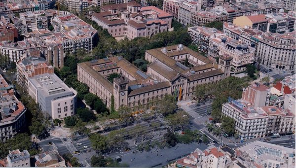 Estudiantes de la Universidad de Barcelona piden suspender las actividades evaluables hasta el 5 de noviembre