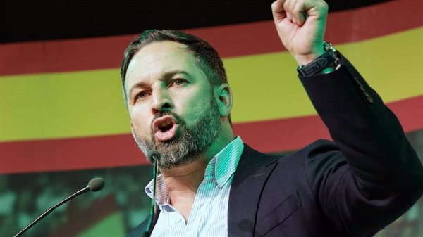 Abascal pide el apoyo de votantes de derecha e izquierda: 