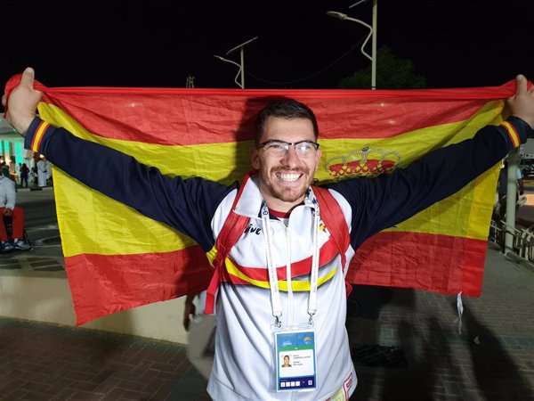 Héctor Cabrera logra la plata en jabalina y otorga a España la séptima medalla en el Mundial paralímpico