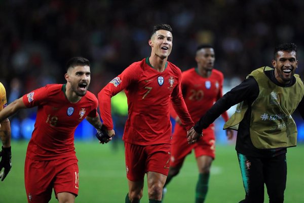 (Grupo B) Un 'hat-trick' de Cristiano Ronaldo endereza el rumbo de Portugal