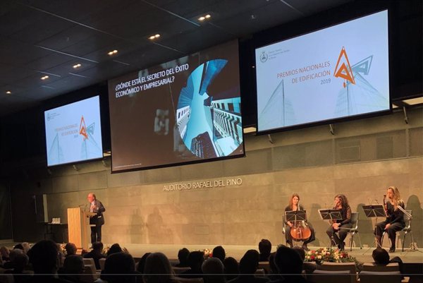 César Manrique, Antonio Garrido y Fundación Santa María de Albarracín reciben el Premio de Edificación 2019