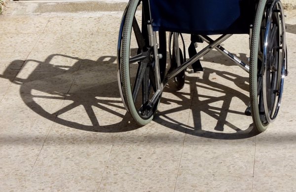 La discapacidad sobrevenida asociada al envejecimiento es la causa numéricamente mayor de discapacidades, según el CERMI