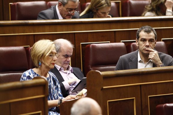 UPyD se cita el 30 de noviembre para decidir su futuro, con su antiguo núcleo dirigente desperdigado en Cs, PP y PSOE