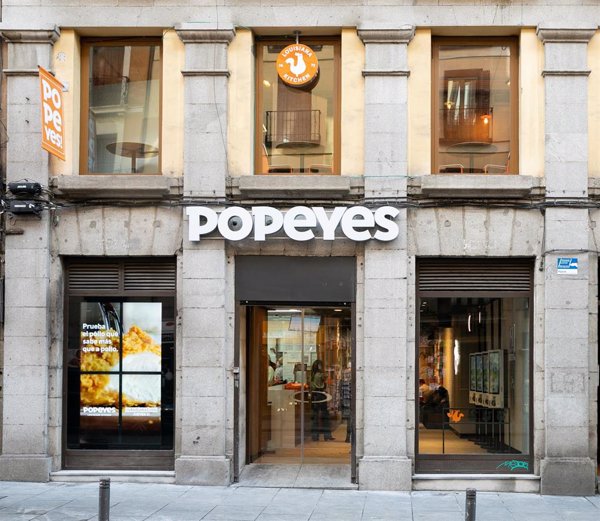 Restaurant Brands Iberia trae Popeyes a España en la que invertirá 30 millones y creará 1.000 empleos