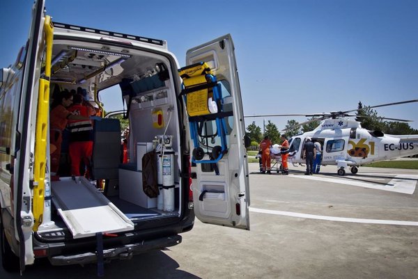 Una fallecida tras salir su coche de la A-495 y caer por un terraplén en Santa Bárbara de Casa (Huelva)