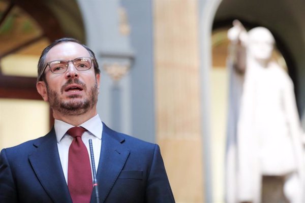 Maroto denuncia que Sánchez se pone de rodillas ante ERC para perpetuarse en el poder y que el precio es España