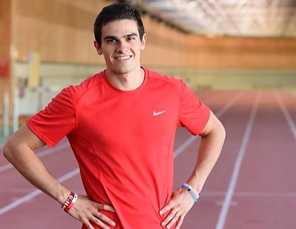 Bruno Hortelano compite con buenas sensaciones y victoria en 60 metros en su universidad