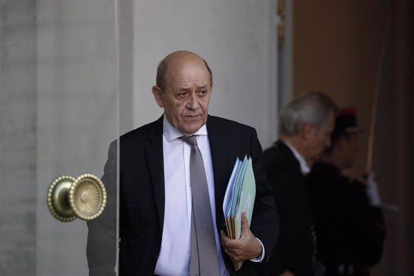 Francia pide a Líbano 