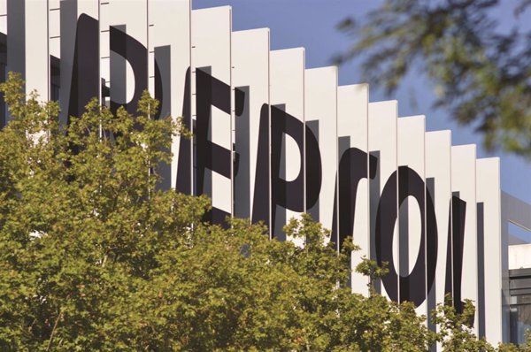 Repsol abonará 0,424 euros en efectivo o una acción nueva por 33 antiguas como parte de su 'scrip dividend'