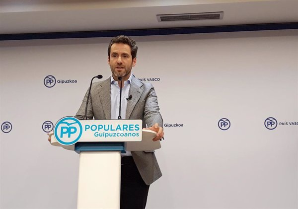 Casado agradece sus 25 años de entrega a Borja Sémper, que le responde deseándole 
