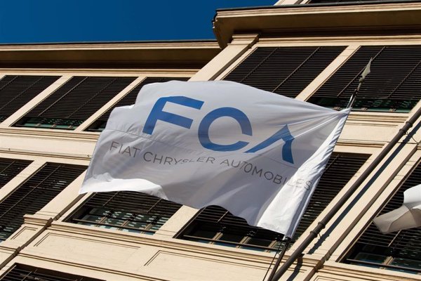 Fiat Chrysler y Foxconn estudian desarrollar y fabricar coches eléctricos en China