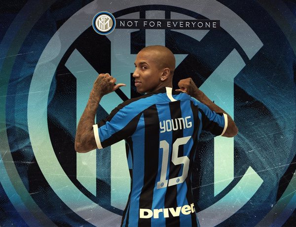 Ashley Young ficha por el Inter de Milán hasta final de temporada
