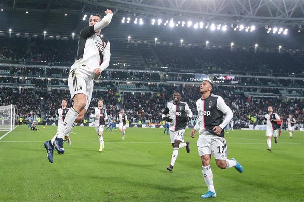 (Crónica) Un doblete de Cristiano destaca a la Juventus en el liderato