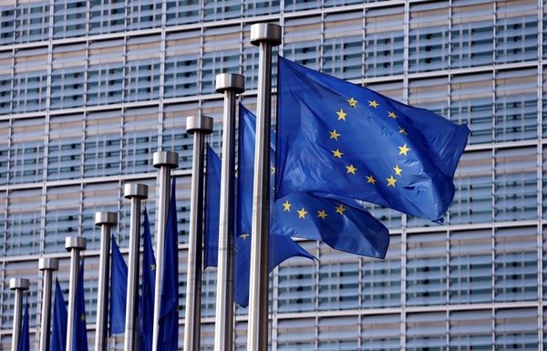 Bruselas dice estar dispuesta a actuar si EEUU finalmente sanciona a Francia por la 'tasa Google'