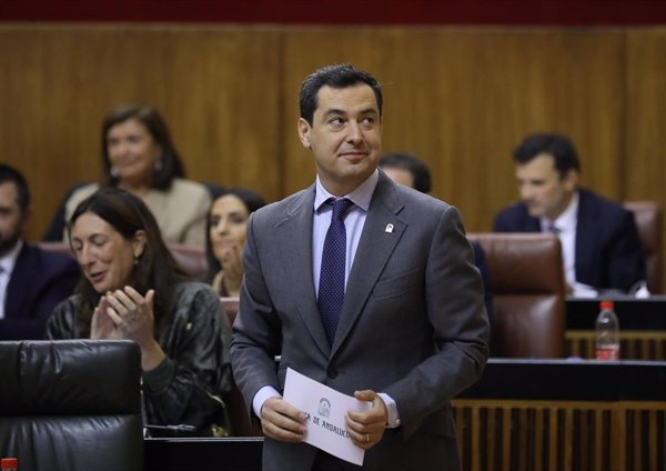 Moreno comparece el martes en el Parlamento para abordar la situación de Andalucía tras un año de su Gobierno