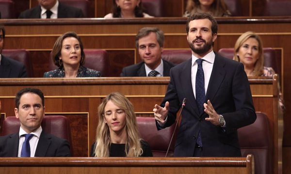 Casado recalca a Sánchez que el FMI cree que la reforma laboral mejoró el empleo: 