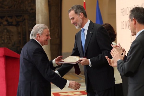 El Rey insta un año más a aumentar los recursos para la ciencia española: 