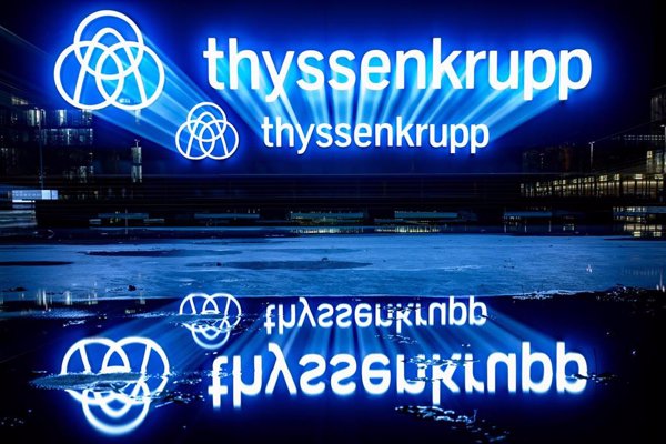 Thyssenkrupp prioriza la negociación por la venta de su filial de ascensores con Blackstone, Carlyle y Advent