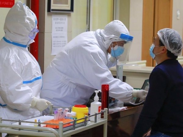 China trata con terapia de plasma a 245 pacientes con coronavirus y 91 mejoran sus síntomas