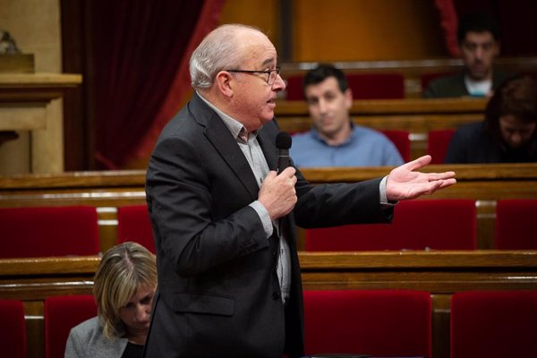 Cataluña prevé mantener las fechas de las oposiciones docentes